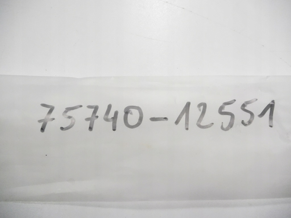 фото №8, Молдинг скло лівий задня toyota corolla 75740-12551