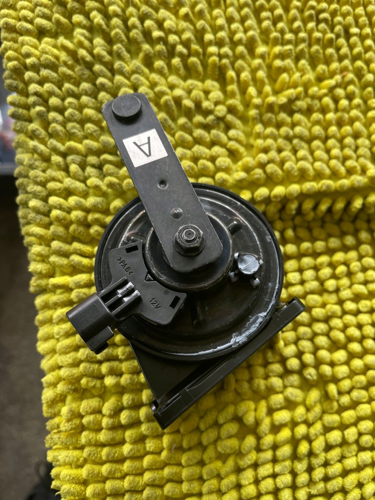 фото №1, Jaguar xe клаксон новий оригінал