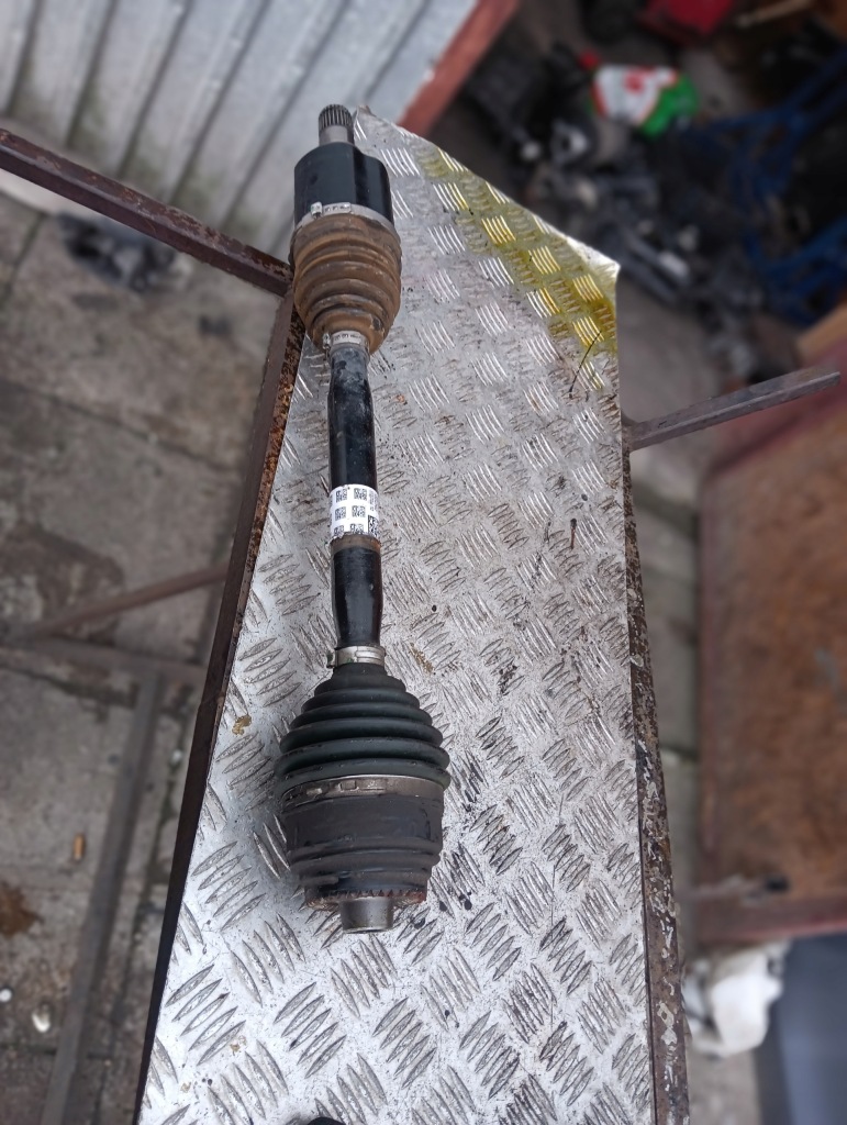 Bmw x6 x5 g05 g06 приводной вал poloska левая перед короткий 8486201-06 8486201 с Разборки