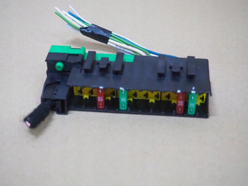 фото №3, Коробка корпус предохранителей citroen c4 cactus