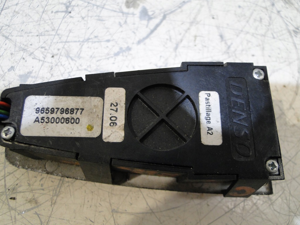 фото №9, Citroen c4 picasso перемикач обдув задня задній