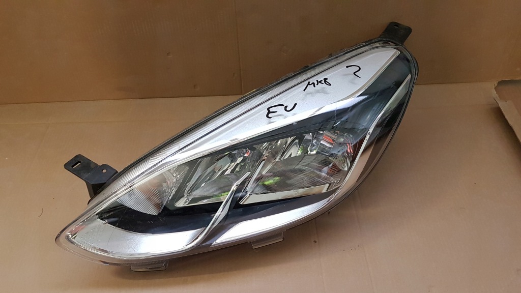 фото №1, Ford fiesta mk8 лампа левая передняя europa