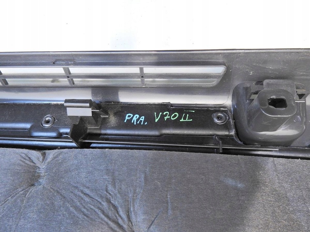 фото №6, Обивка багажника правая volvo v70 ii