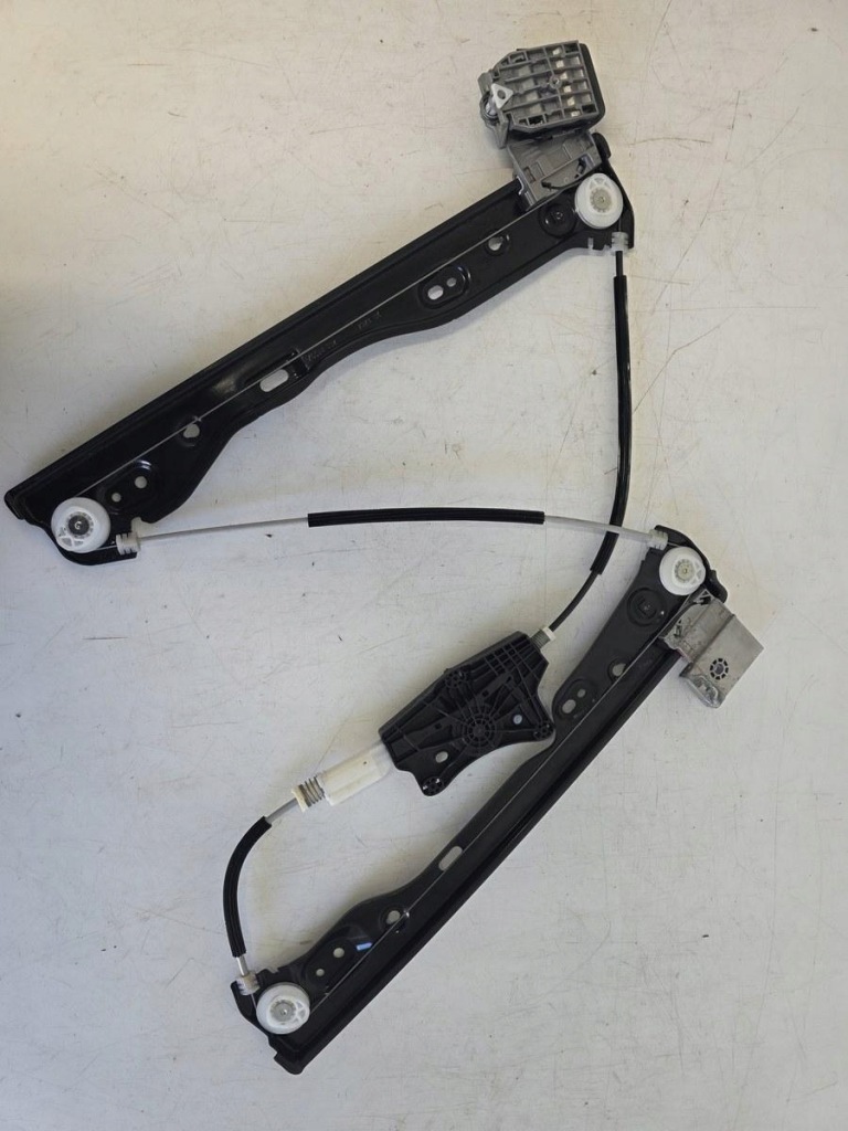 Купить Подъемник стекло правый перед tesla model y 1526801-00-f