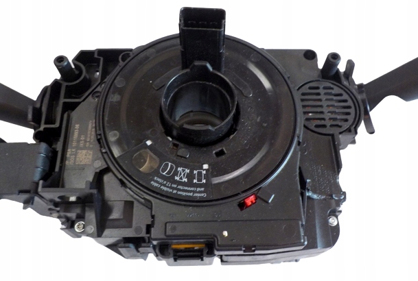 фото №10, Правый опора полка основание кронштейн лампы передней vw golf vi 2009-2013