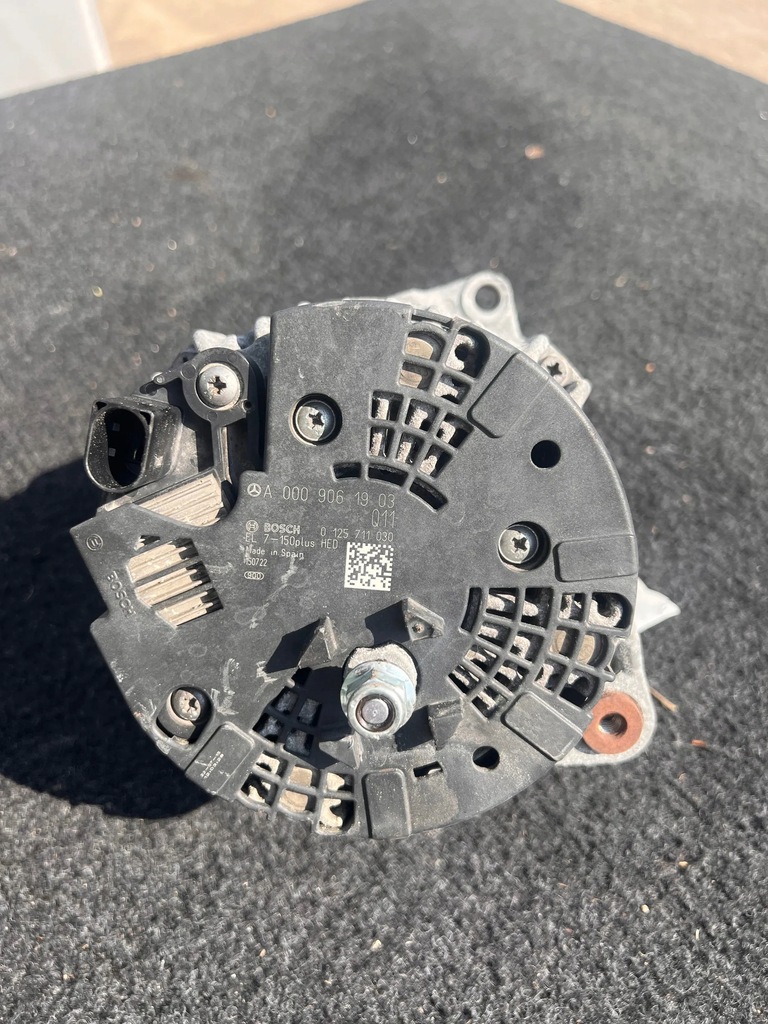 фото №1, Infiniti qx30 генератор a0009061903