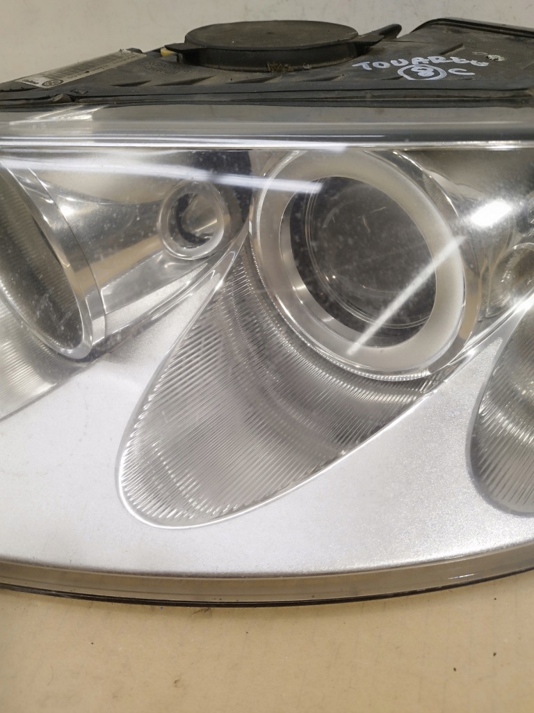 Лампа левая перед передняя vw touareg i 2002-2006 r-line Недорого