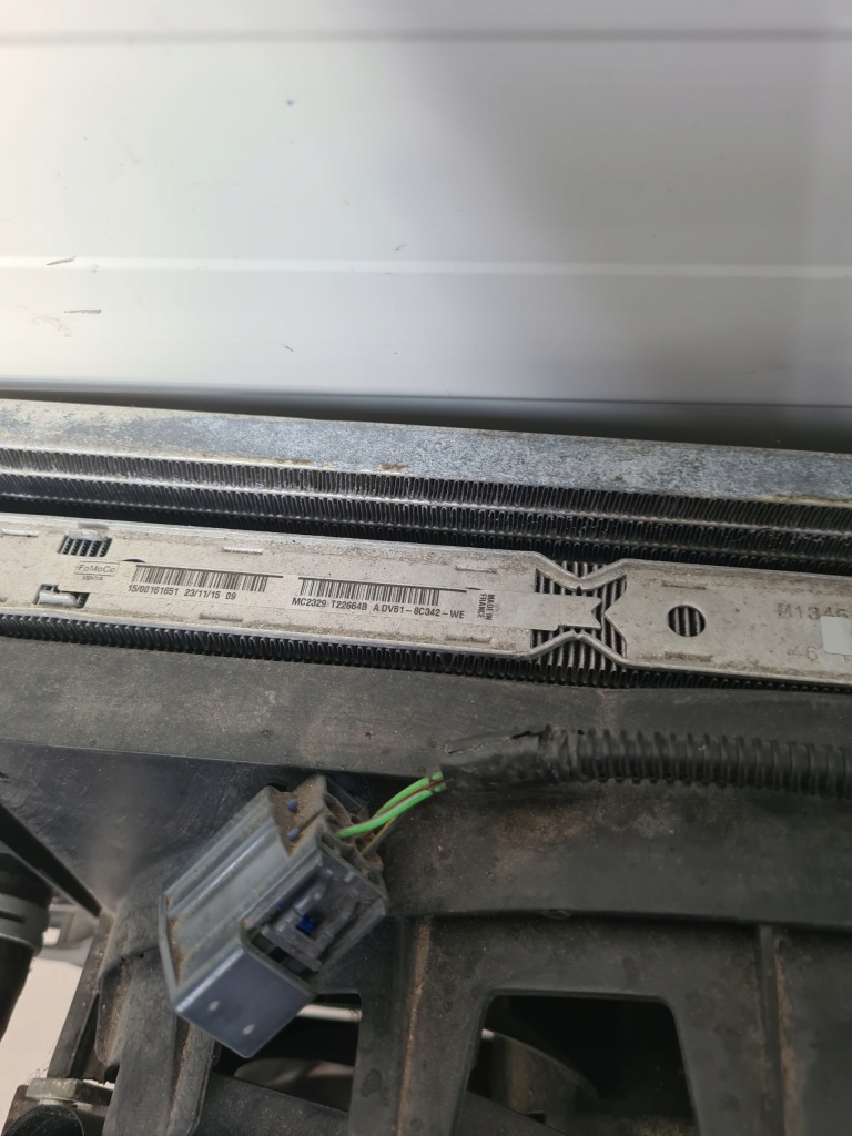 Вентилятор радиатор воды ford focus mk3 Киев