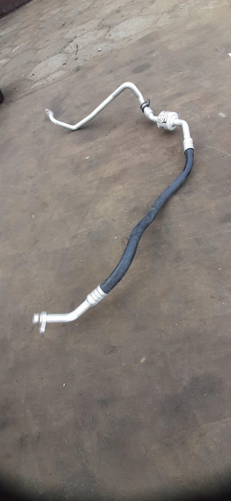 фото №2, Шланг пабтрубок  трубка кондиционера 1.0tce dacia sandero iii 924802455r