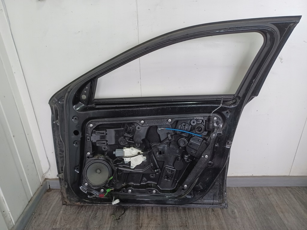 фото №14, Дверь --- mercedes gla w156 156--- перед правый --- szyba--zamek--podnośnik