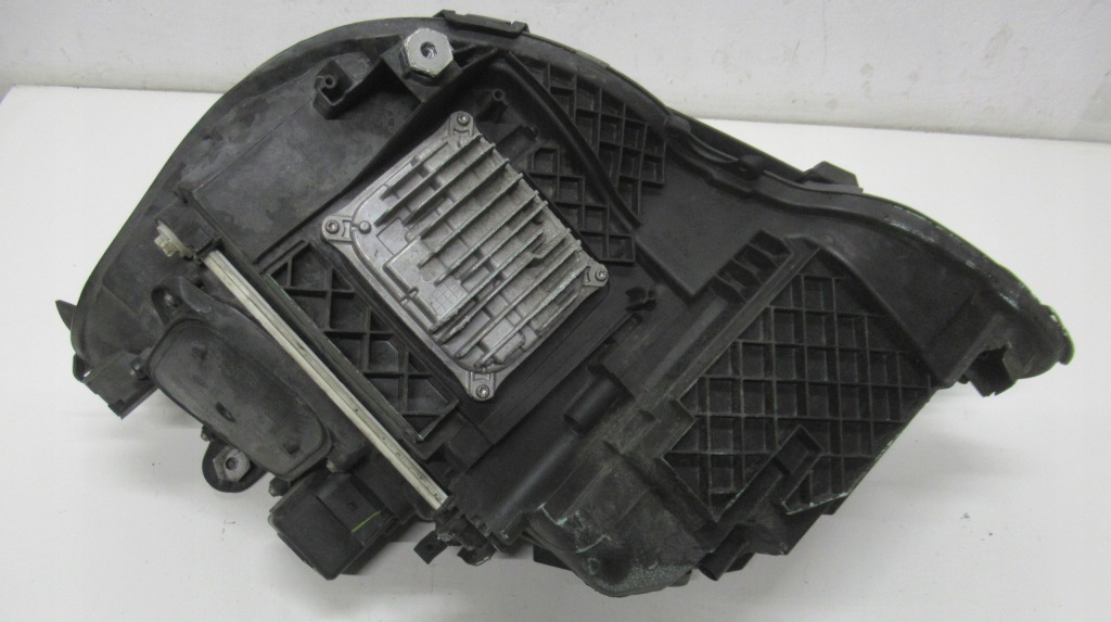 Mercedes w212 15r рестайлинг  фара правый  led европа комплект в Украине