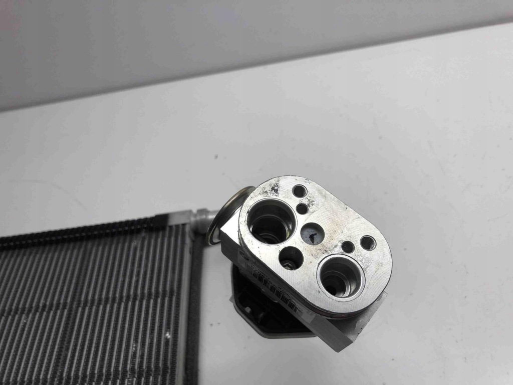 фото №6, Bmw 3 f30 f35 f31 радіатор кондиціонера 9289832 2014 2000cm3