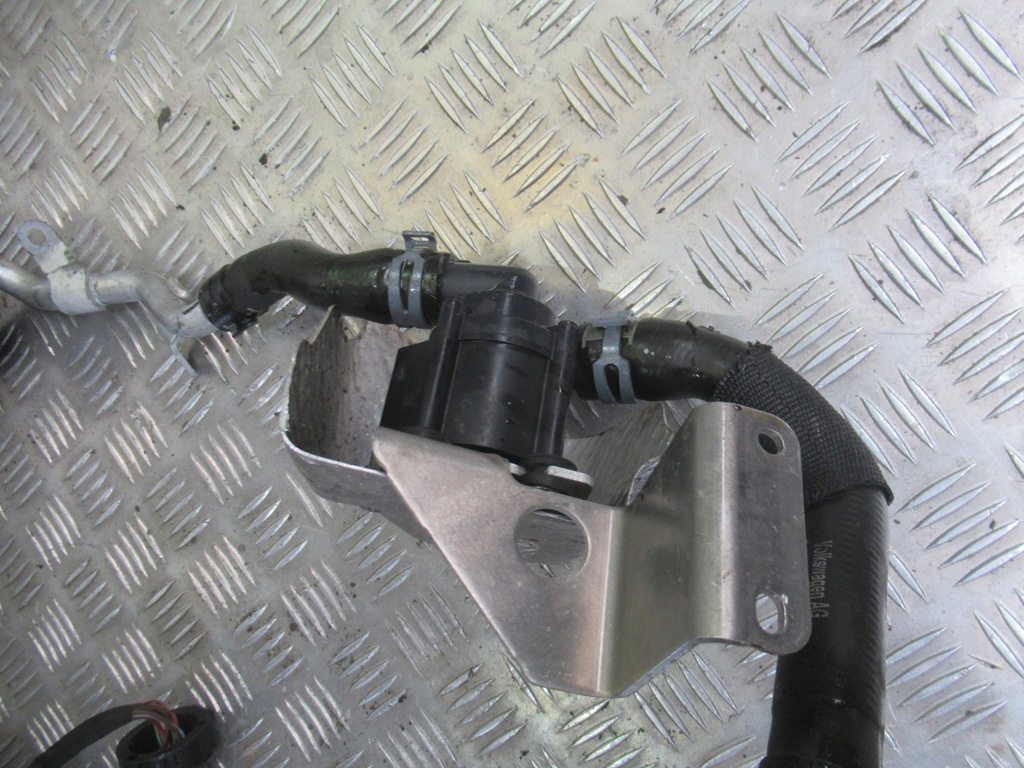 фото №5, Радіатор оливи коробки передач 7p5 cayenne 9y turbo 4m0317021g