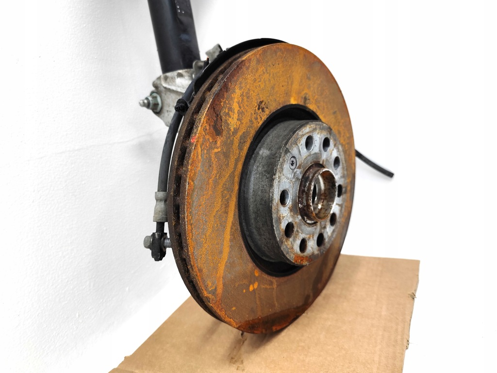 фото №4, Vw t-roc амортизаторна стійка поворотний кулак ліва 5q0407257a