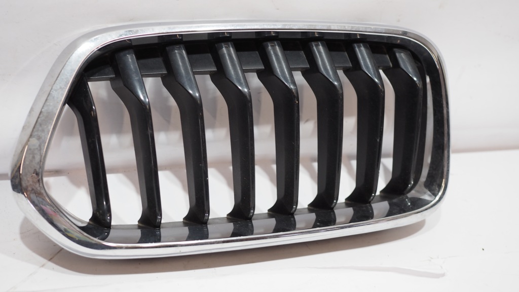 Решётка радиатора решётка правая бампера хром bmw x2 f39 2017r- 7424778-b-zs оригинал с Разборки