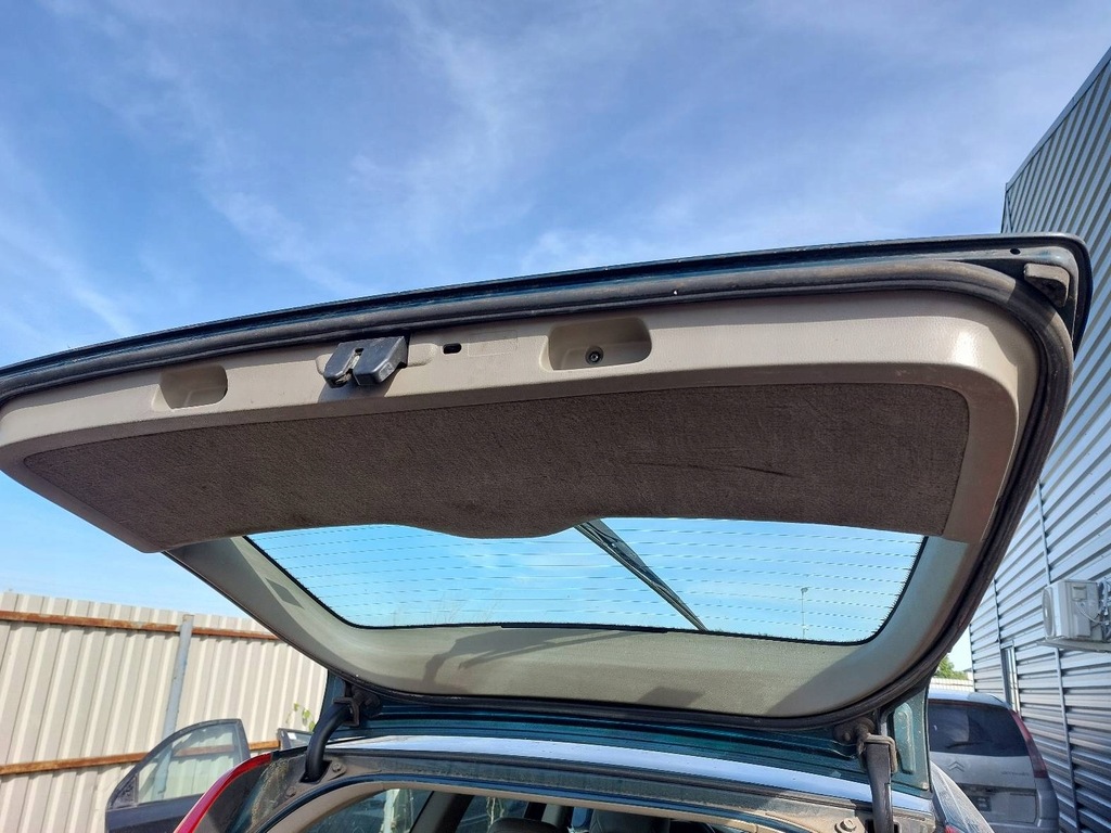 фото №10, Kompletny задняя крышка багажника бампер лампы volvo v70 ii 447-46