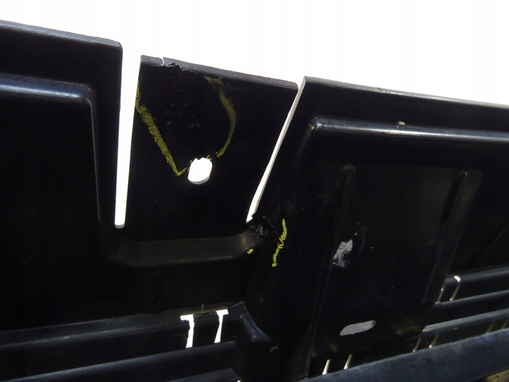 Audi a4 b7 8e 2005- бампер перед передний 8e0807437ag llu Киев