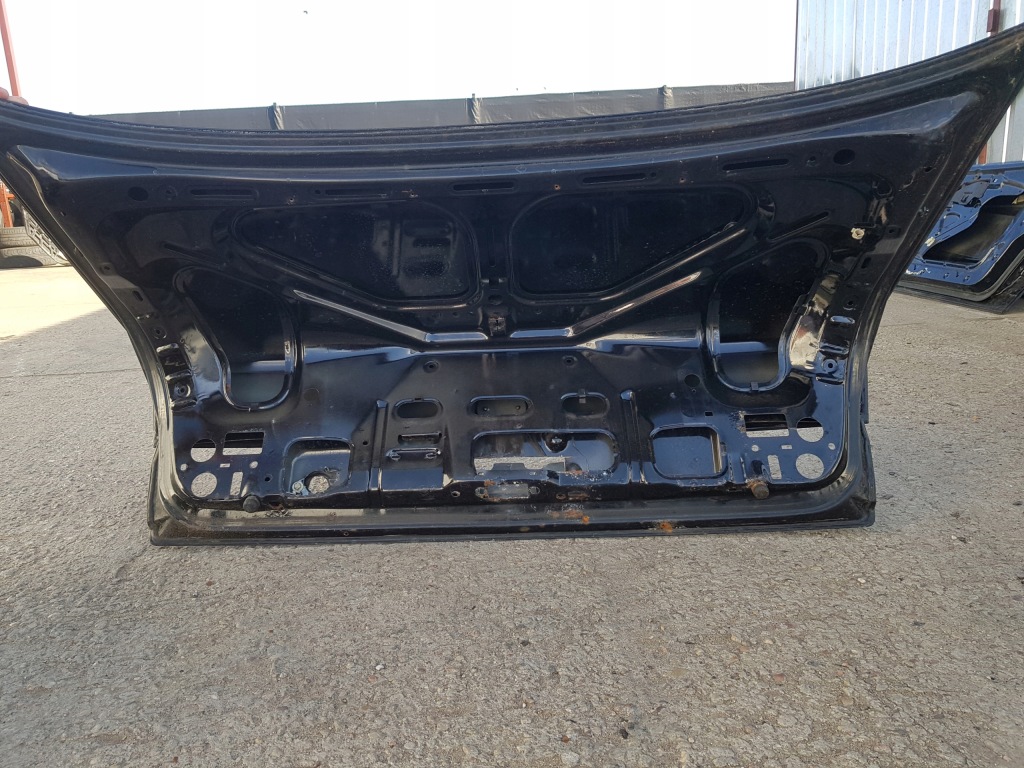 Крышка багажника крышка багажника задний  schwarz bmw e34 sedan с Разборки