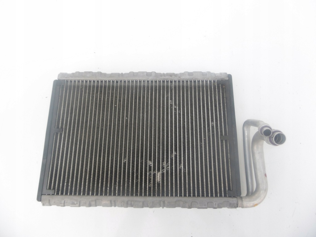 фото №7, Радиатор отопитель кондиционера mercedes w204