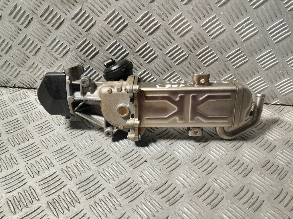 фото №9, "клапан egr модуль с радиатор audi a3, pierburg 7.09720.00.0 радиатор,