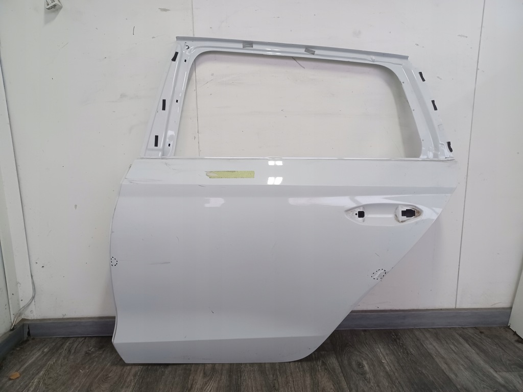 фото №1, Дверь ---- skoda octavia iv kombi ---- задние левая ----