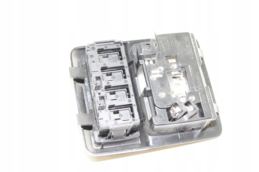 фото №5, Mercedes actros mp4 лампа перемикачі панель nad łóżkiem a9608200601