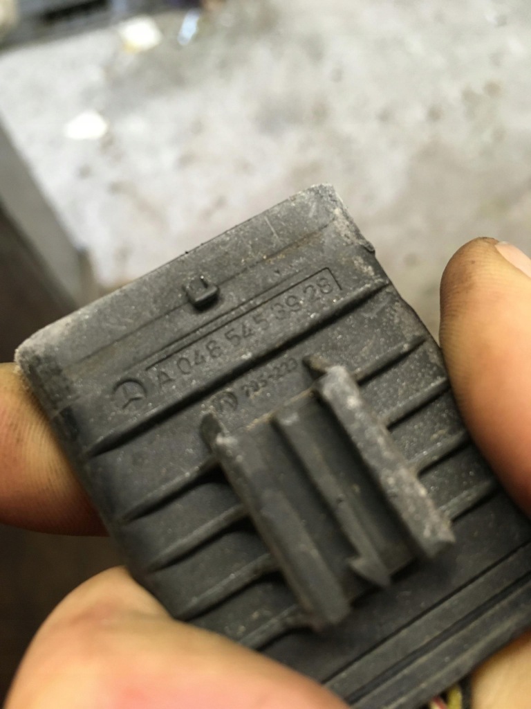 Mercedes w222 бак вакуумa a6560700068 с Разборки