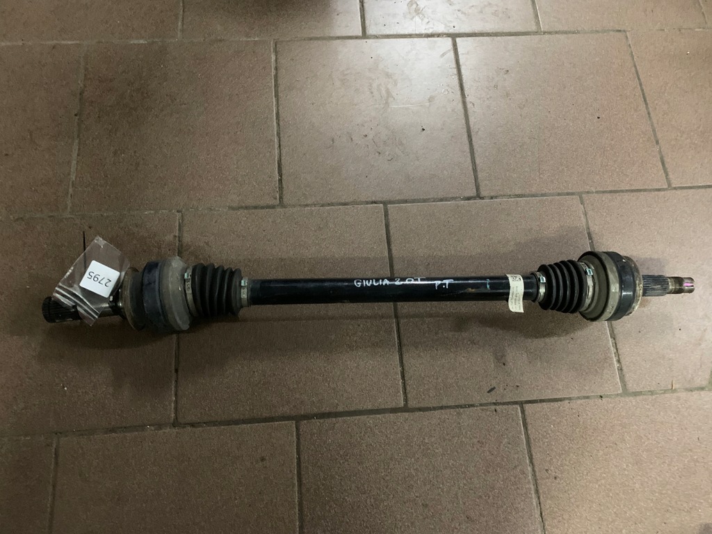 фото №1, Alfa romeo giulia приводной вал правый задняя 505498510