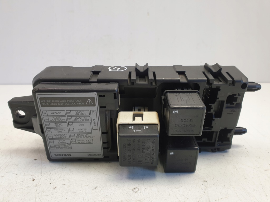 фото №1, Volvo s40 v40 коробка запобіжників 30889989