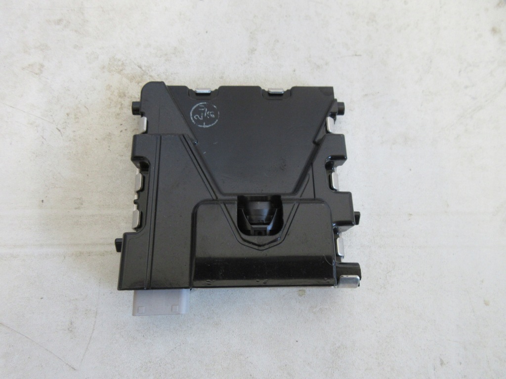 фото №3, Toyota оригинальный номер 8646c 42021 rav4 iv радар ассистент модуль