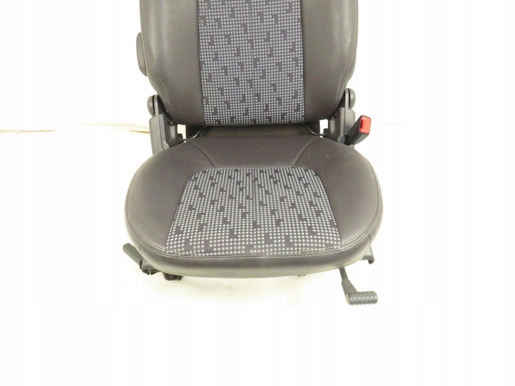 Купить Сиденье 2 ряд правый капитанское mercedes-benz klasa a w168