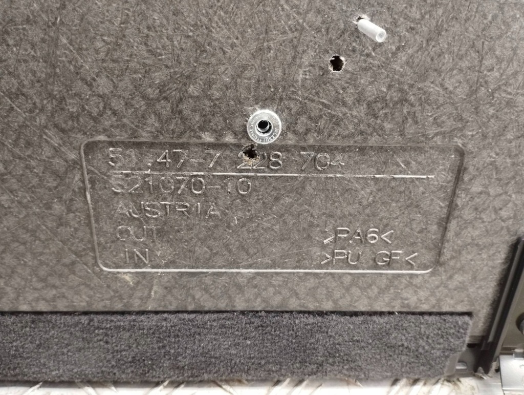 фото №13, Bmw 5 f10 f11 2012 обшивка багажника