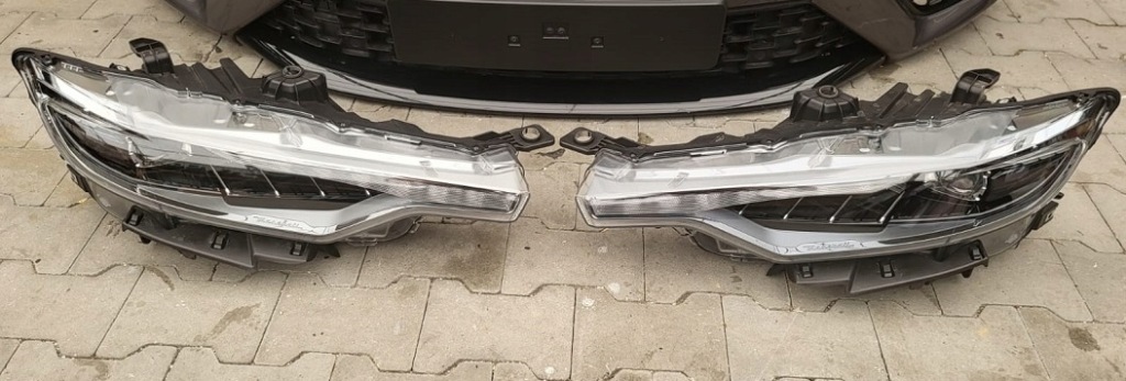 Купити Maserati levante рестайлінг  фара фара ліва правий full led комплект європа