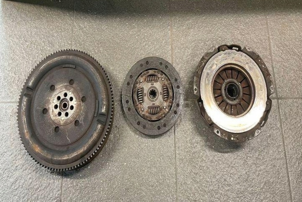 фото №8, Комплект зчеплення iveco daily iii фургон/універсал 504061486 2.3l дизель 85kw