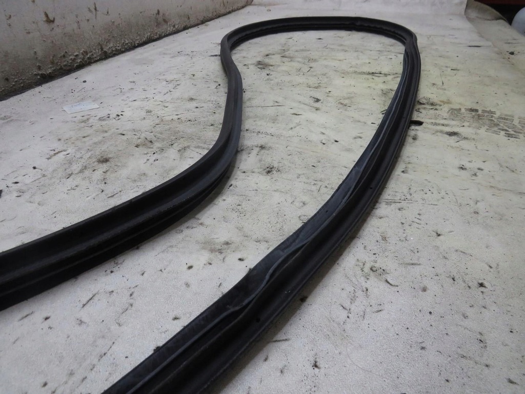 фото №1, Прокладка дверь левый задняя ford ecosport