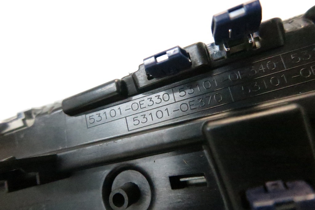 фото №10, Решітка радіатора решітка радіатора бампера перед передній toyota highlander iv 19- 53101-0e330