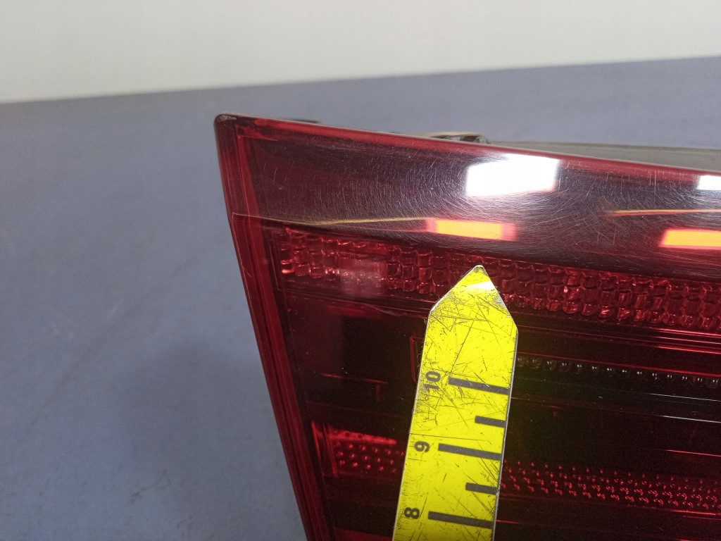 фото №11, Audi a6 c7 avant allroad лампа задняя левая задняя внутренняя крышки 4g9945093f