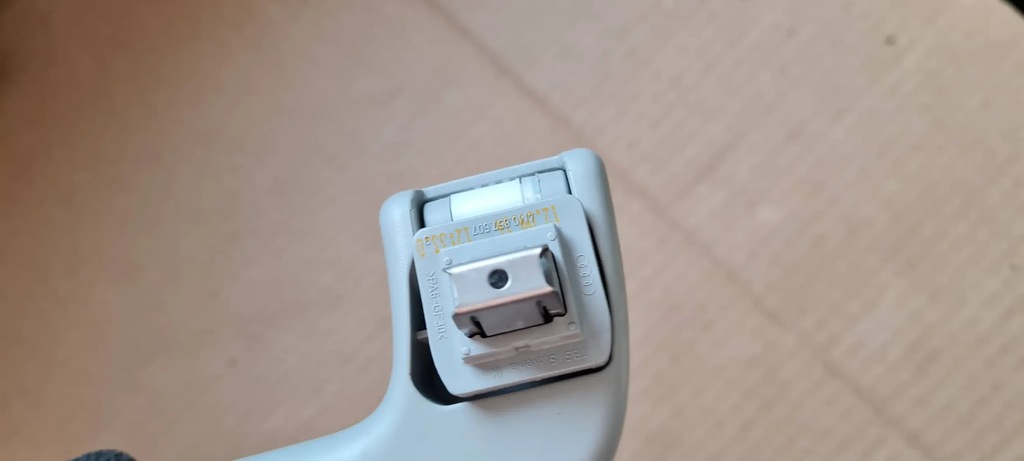 фото №7, A4 b9 8w ручка потолочный кронштейн правый задняя a5 8w