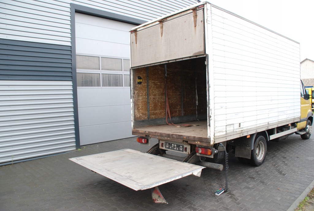 фото №1, Mascot master изотермический кузов обшивка контейнер подъемник