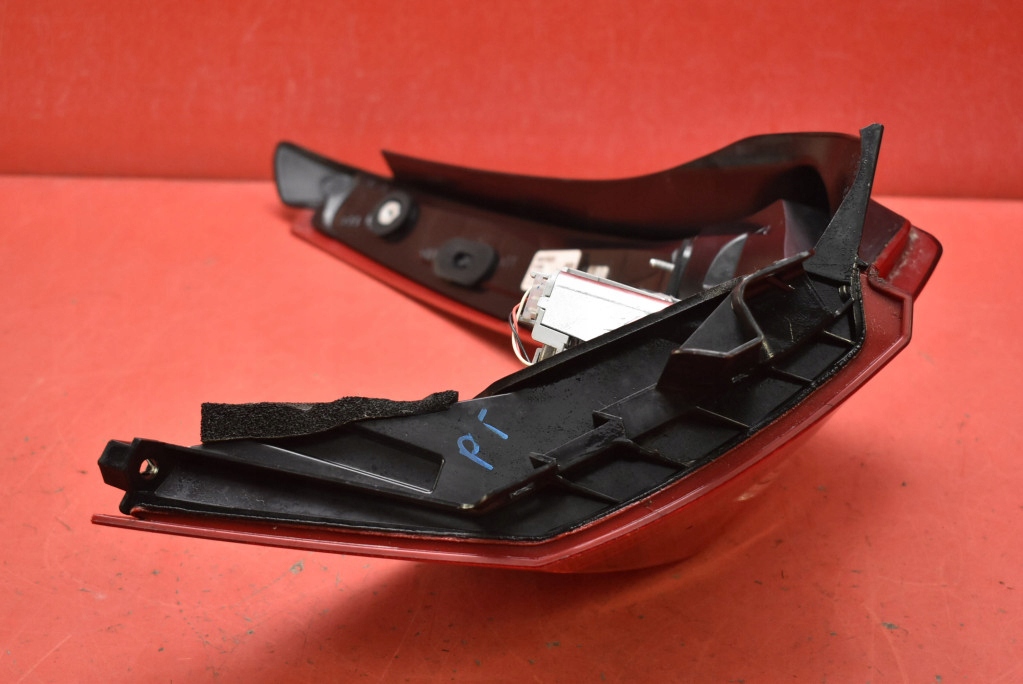 фото №12, Лампа правая задняя задняя 31214964 volvo v60 1 i 10-13