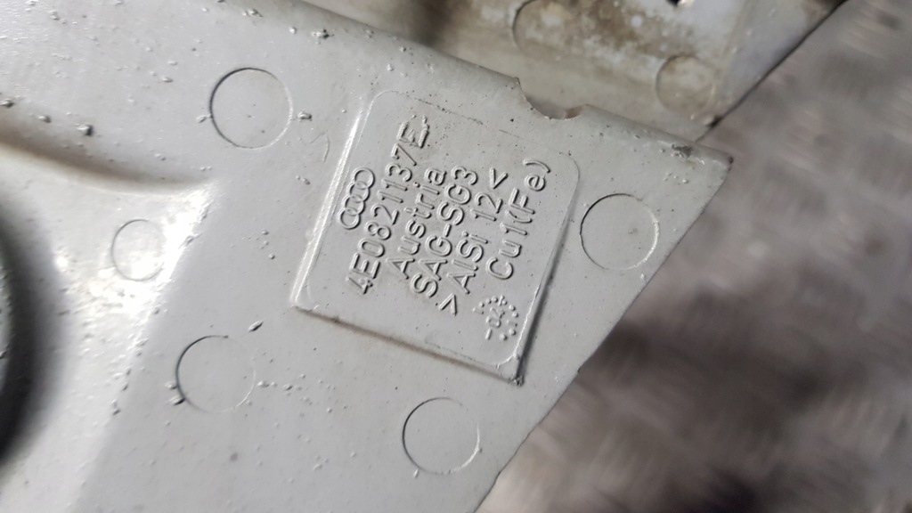 фото №9, Audi a8 d3 кронштейн крила панель фари перемикач підрульовий лівий