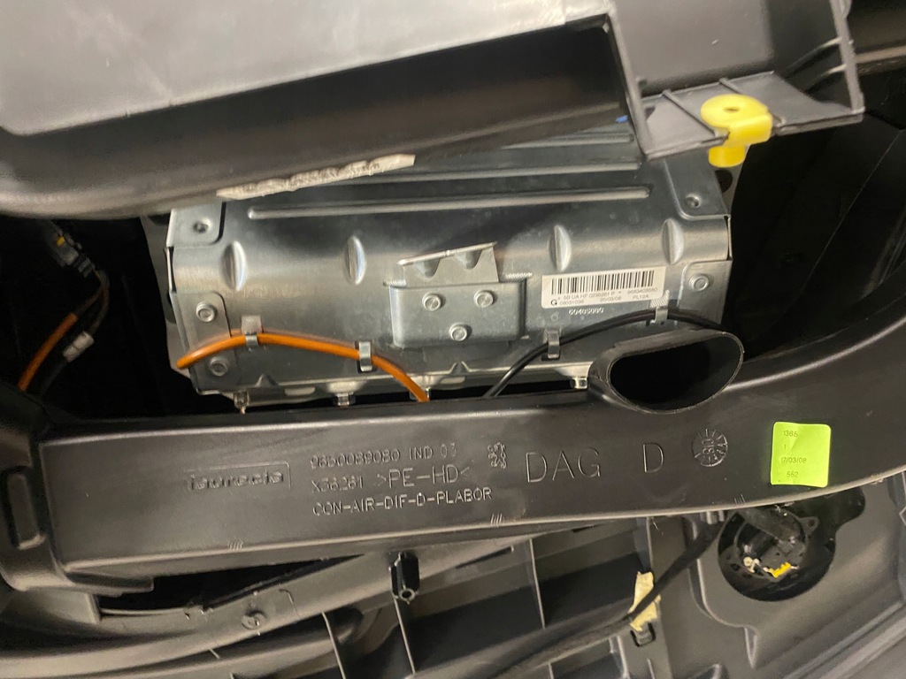 фото №11, Peugeot 207 консоль подушка ремни датчик