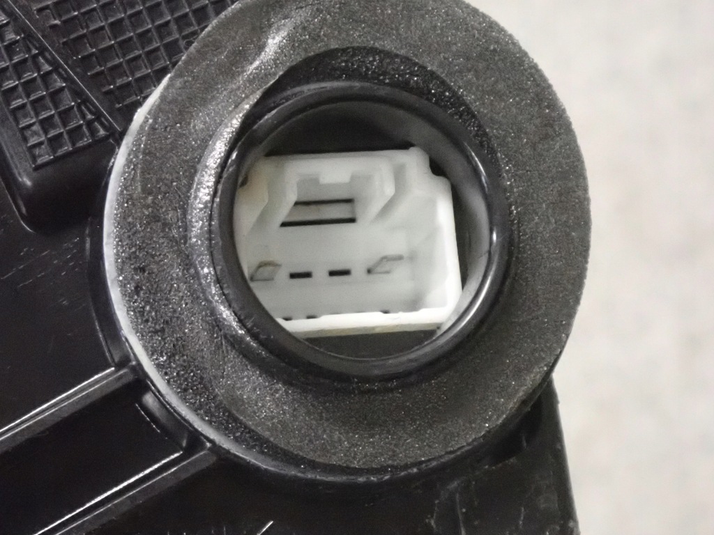 фото №5, Toyota auris 06-12 замок дверь правых