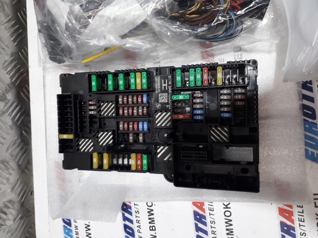 фото №10, Bmw x7 g07 hak буксировочный балка оригинальный 6883967