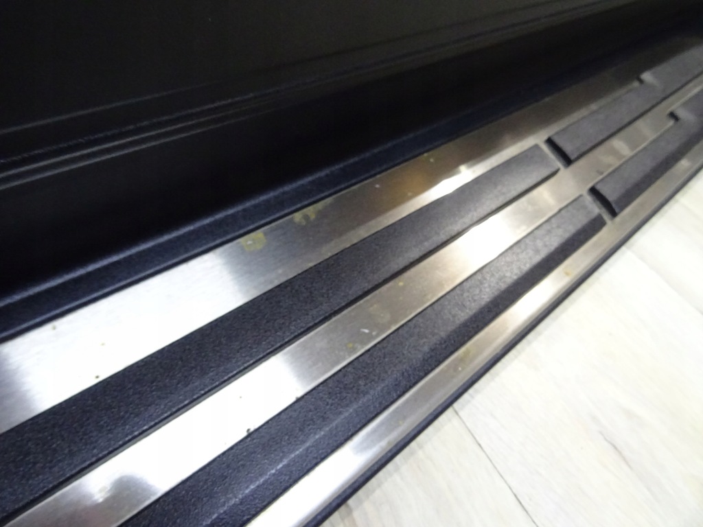 фото №7, Toyota highlander порог левый подножка pt938-48200