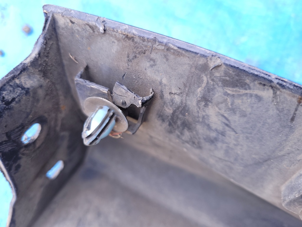 фото №8, Toyota corolla e21 | молдинг поріг права накладка поріг sedan 75850-02230