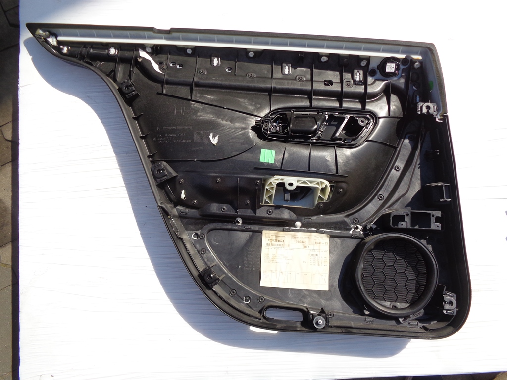 фото №11, Обшивка двері правий задня passat cc шкіра 12-17rok