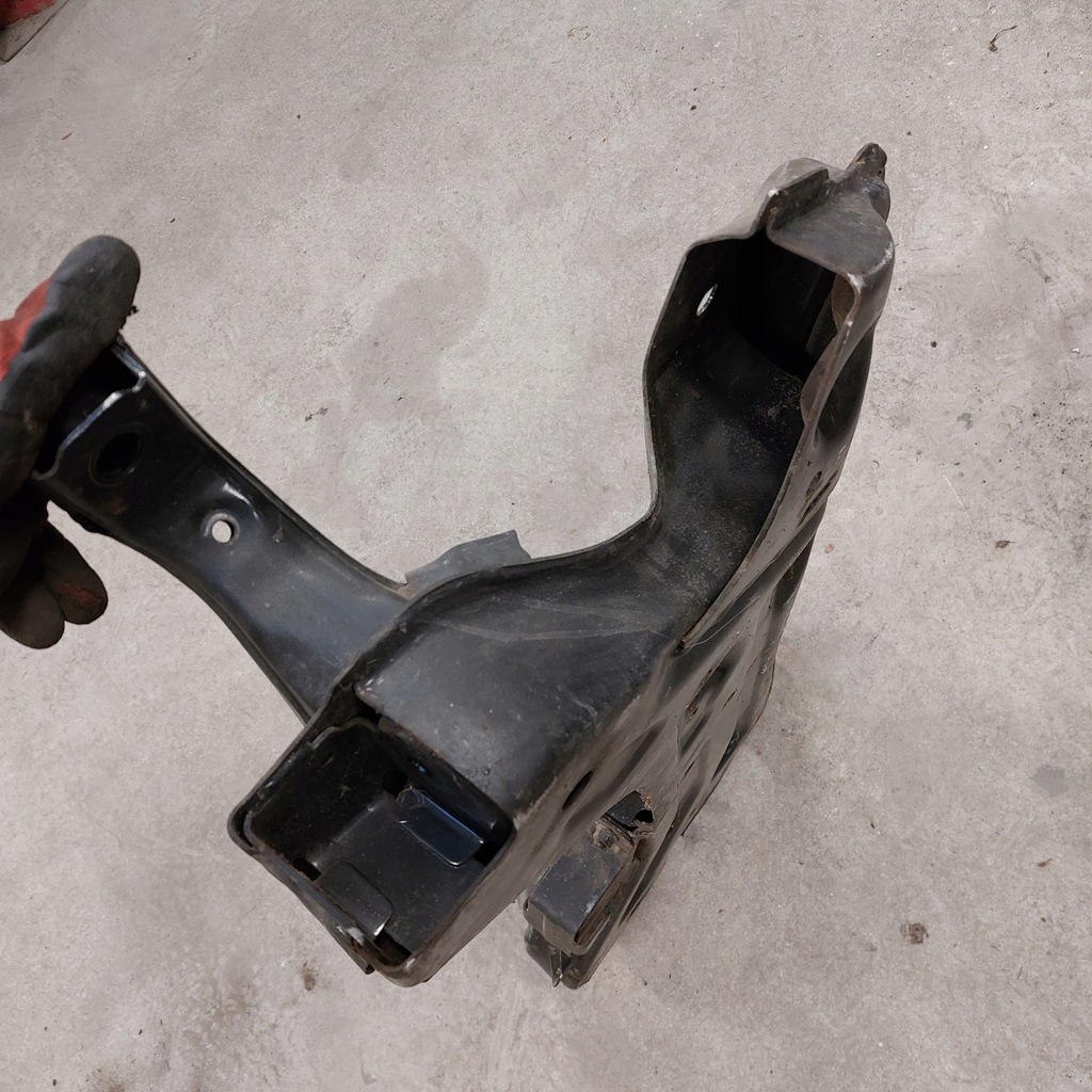 фото №6, Hyundai ix35 1,7 2013 підрамник підрамник підрамник перед 62401-2y630a з nowego автомобіля