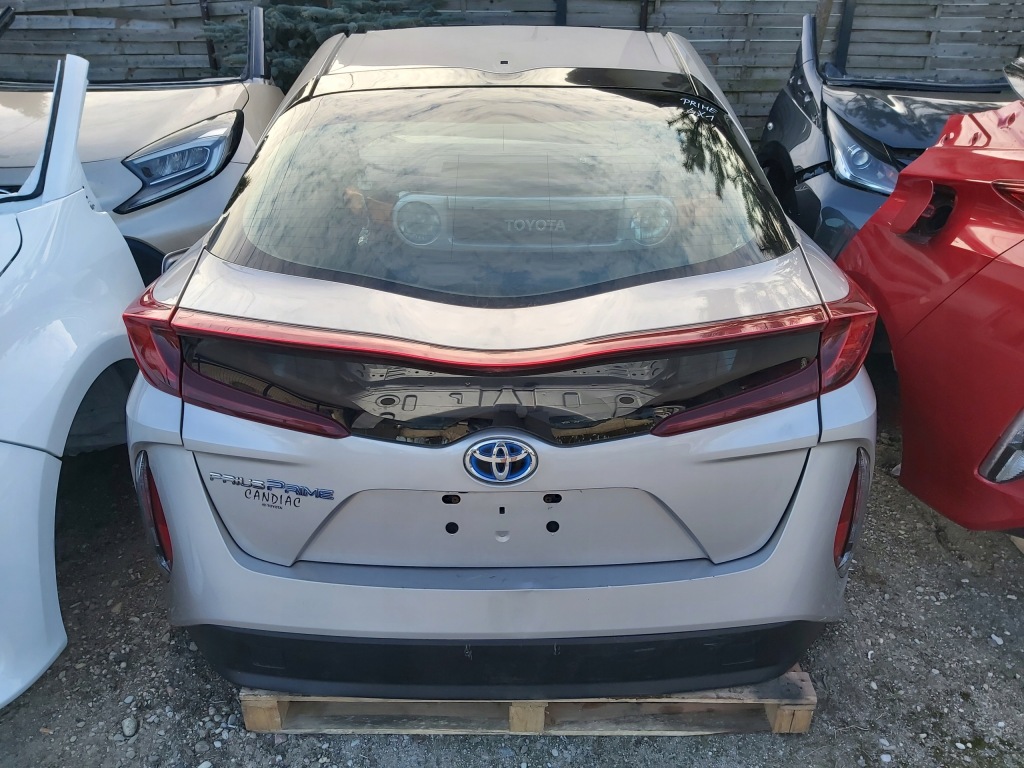 Купити Toyota prius iv plug in prime phv панель передня радіатор вентилятор