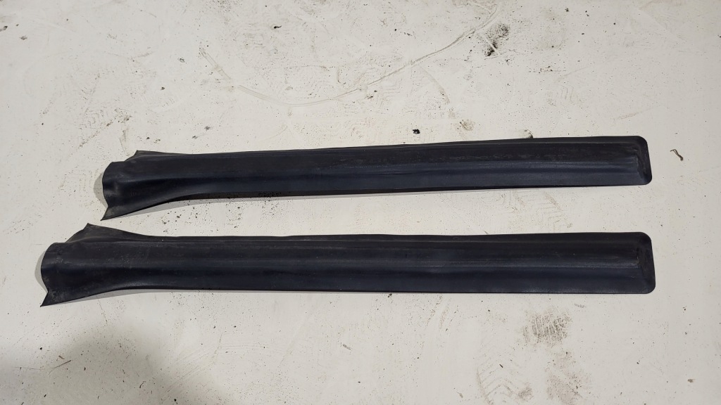 фото №1, Молдинг uszczelga стійка права astra h hb 013123711